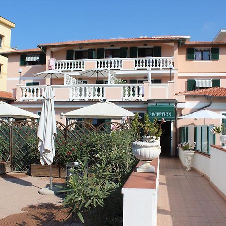 Del Prado Aparthotel Riva Ligure Ngoại thất bức ảnh