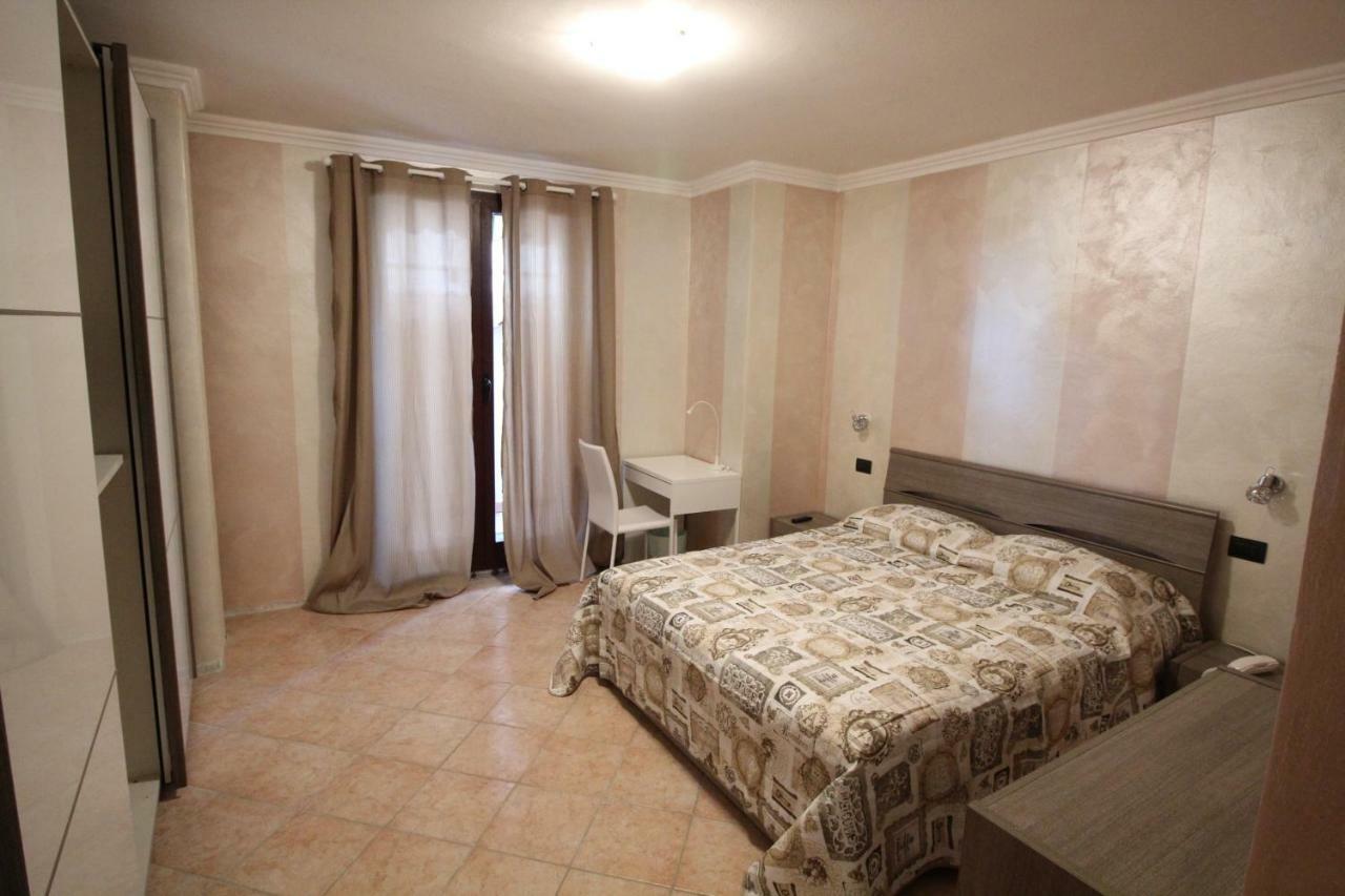 Del Prado Aparthotel Riva Ligure Ngoại thất bức ảnh