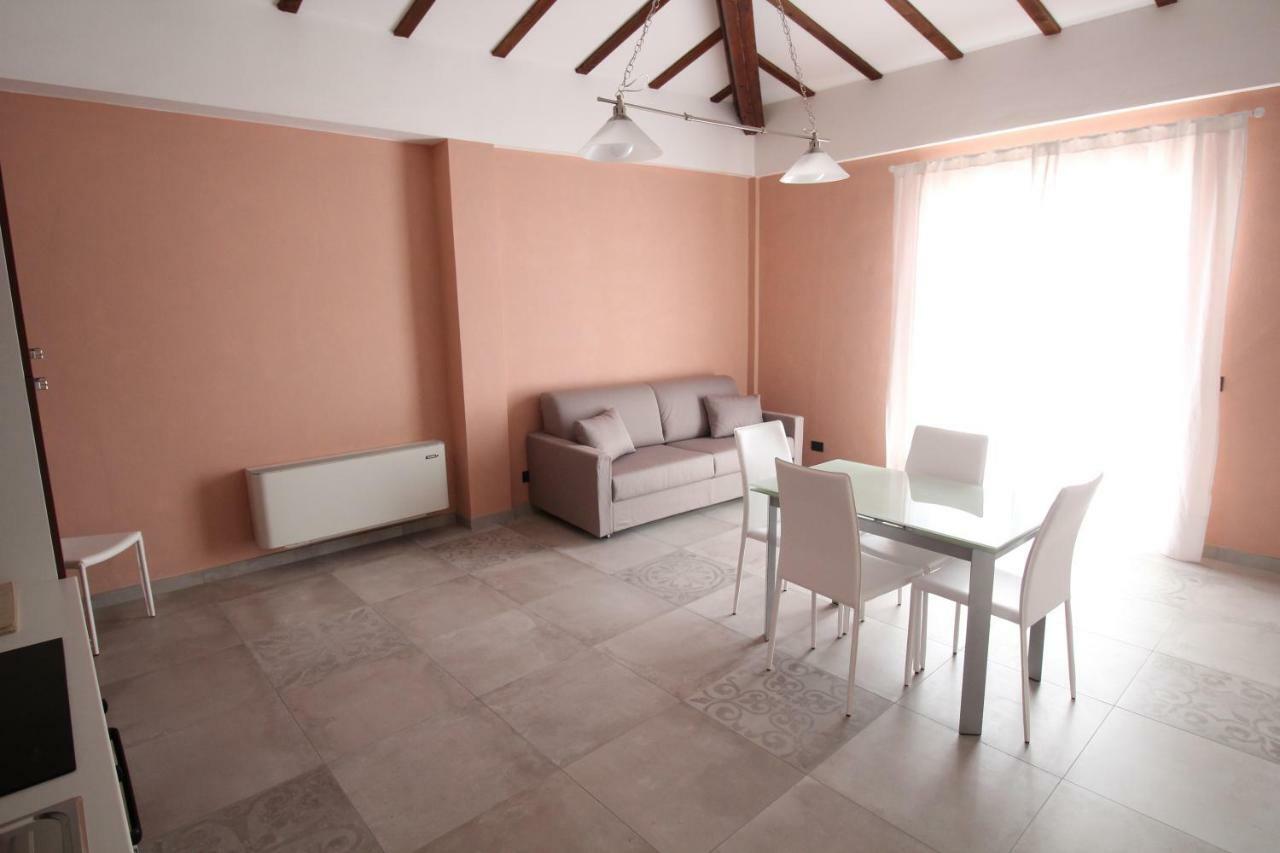 Del Prado Aparthotel Riva Ligure Ngoại thất bức ảnh