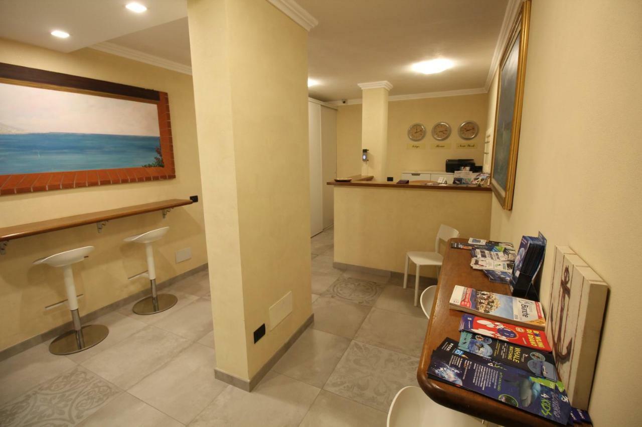 Del Prado Aparthotel Riva Ligure Ngoại thất bức ảnh