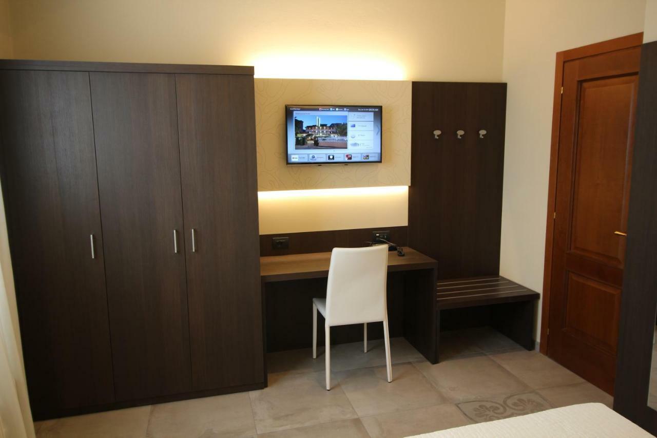 Del Prado Aparthotel Riva Ligure Ngoại thất bức ảnh