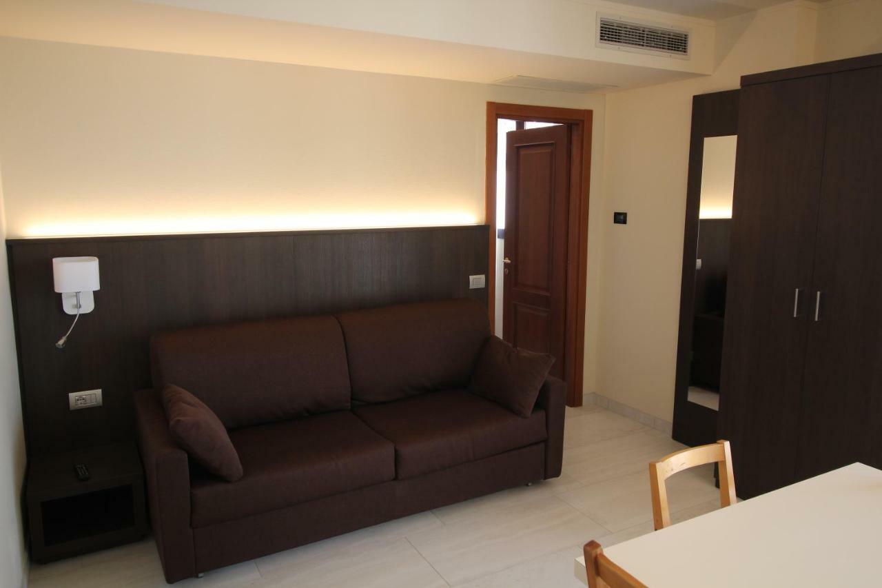 Del Prado Aparthotel Riva Ligure Ngoại thất bức ảnh